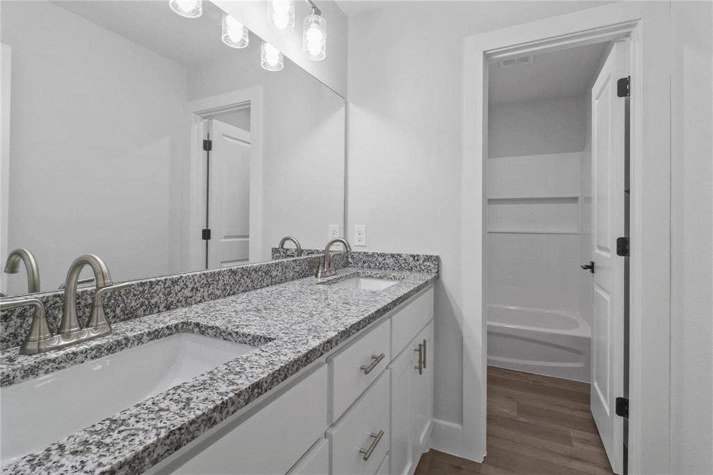 406 W 6th Street, #2, Bonham, TX 75418