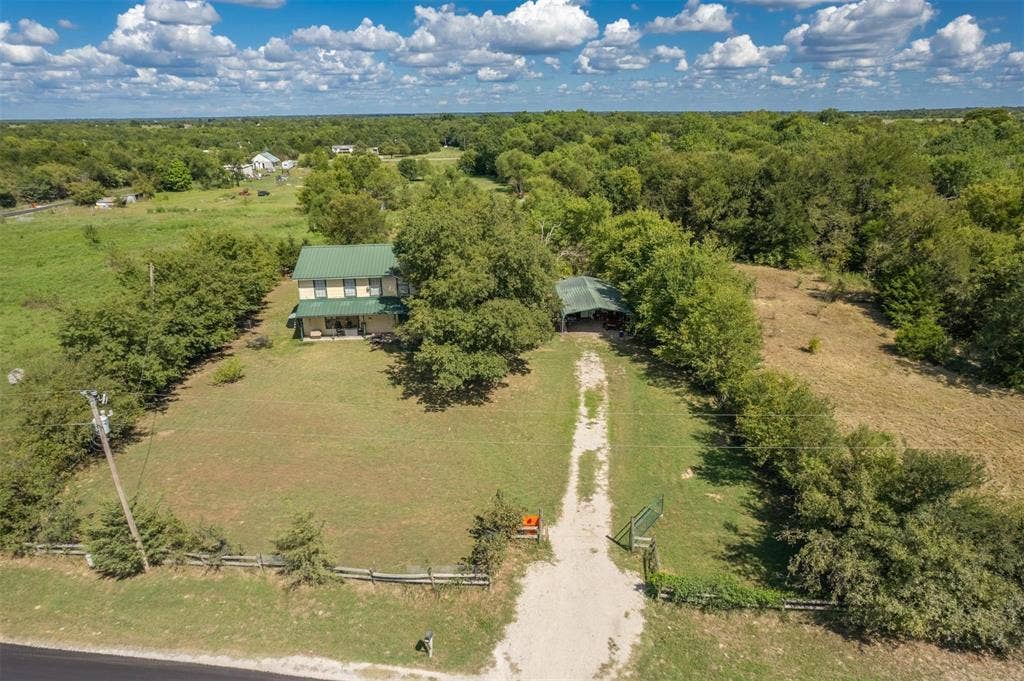 3777 County Road 1101, Celeste, TX 75423 3777 County Road 1101, Celeste, TX 75423