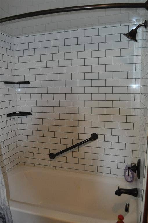 3777 County Road 1101, Celeste, TX 75423 new tile in the upstairs hall bath