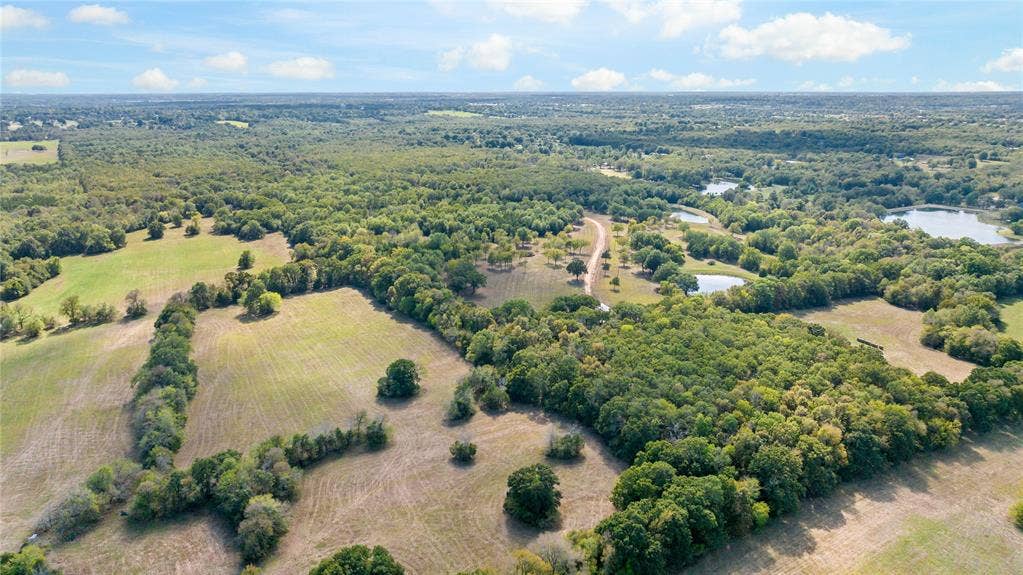 1046 Shelton Hill Road, Paris, TX 75462