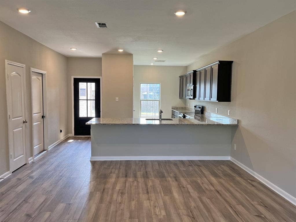 200 Holster Hollow Road, Newark, TX 76071
