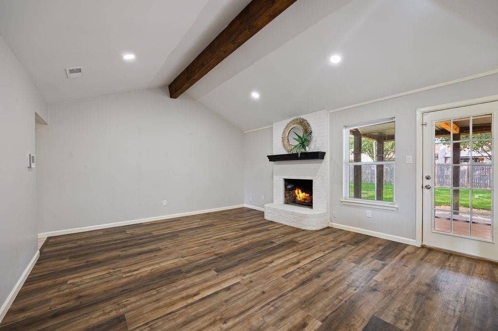 8217 O'Brian, North Richland Hills, TX 76180
