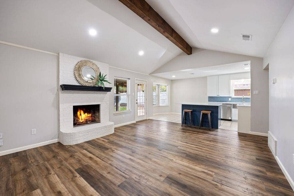 8217 O'Brian, North Richland Hills, TX 76180