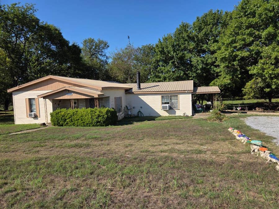 Property photo for 4312 Interurban Parkway, Sherman, TX