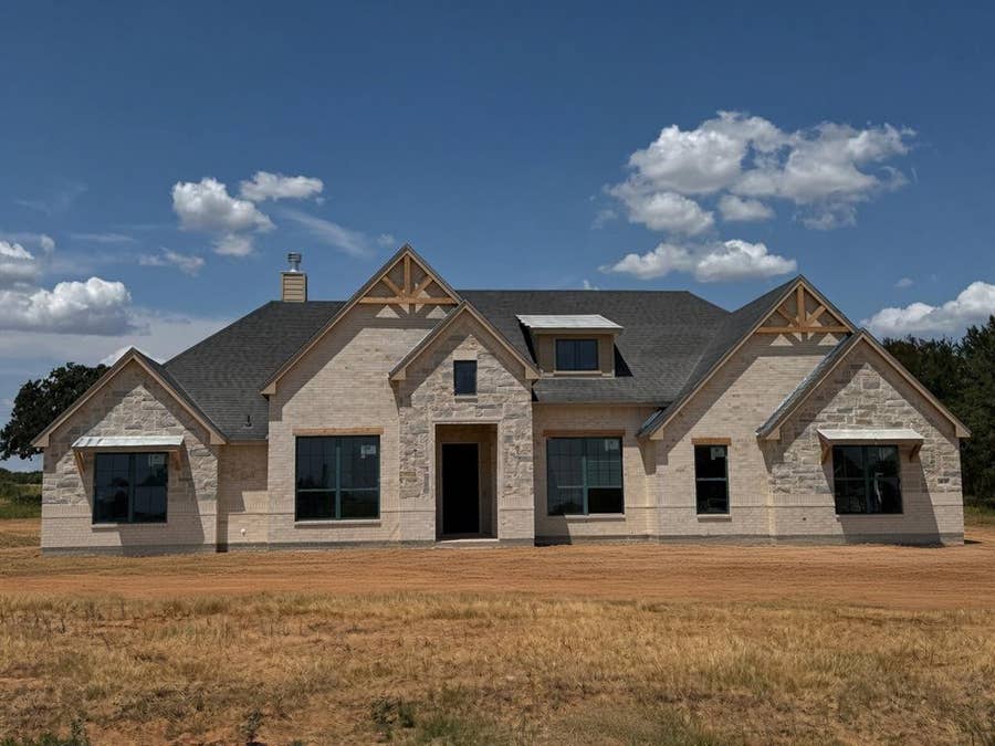Property photo for 116 Turtle Back Ridge, Decatur, TX