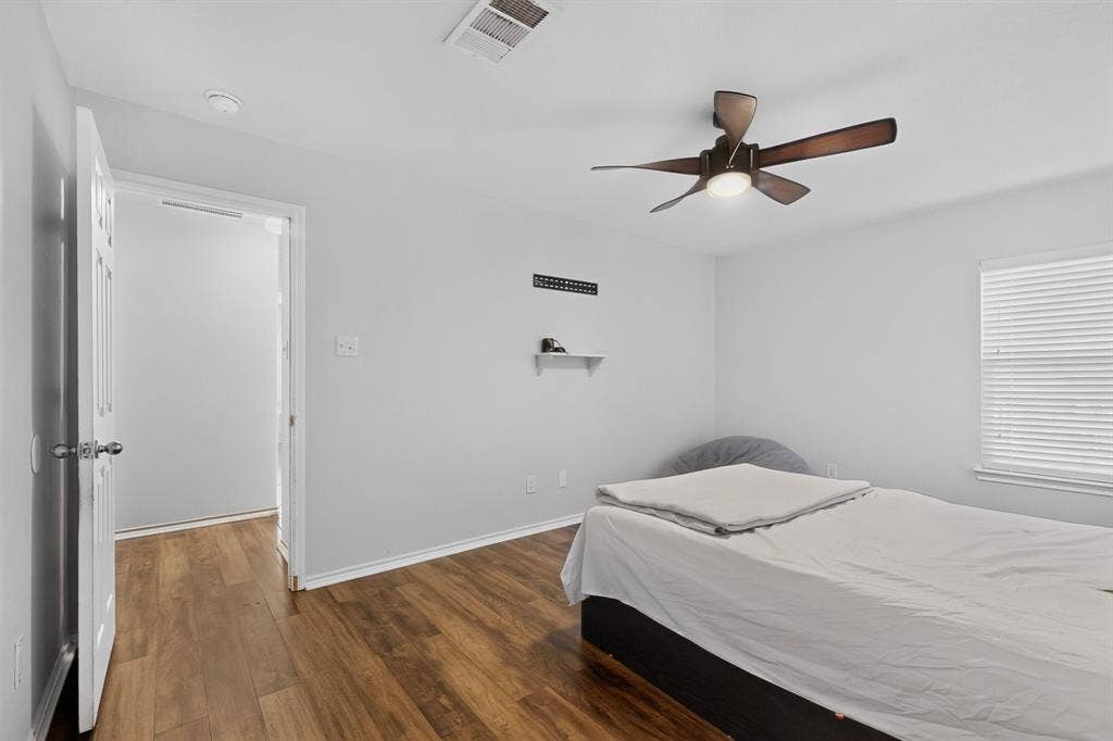 2549 Spring Creek Drive, Balch Springs, TX 75180 2549 Spring Creek Drive, Balch Springs, TX 75180