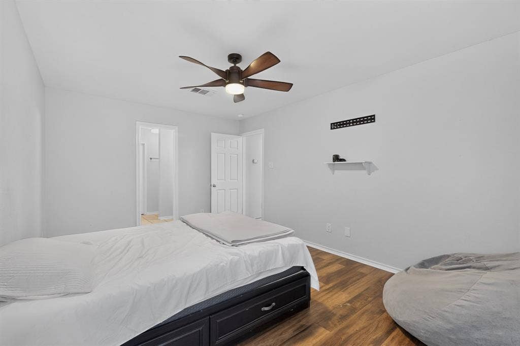 2549 Spring Creek Drive, Balch Springs, TX 75180 2549 Spring Creek Drive, Balch Springs, TX 75180