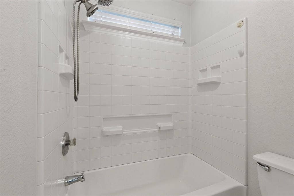 2549 Spring Creek Drive, Balch Springs, TX 75180 2549 Spring Creek Drive, Balch Springs, TX 75180