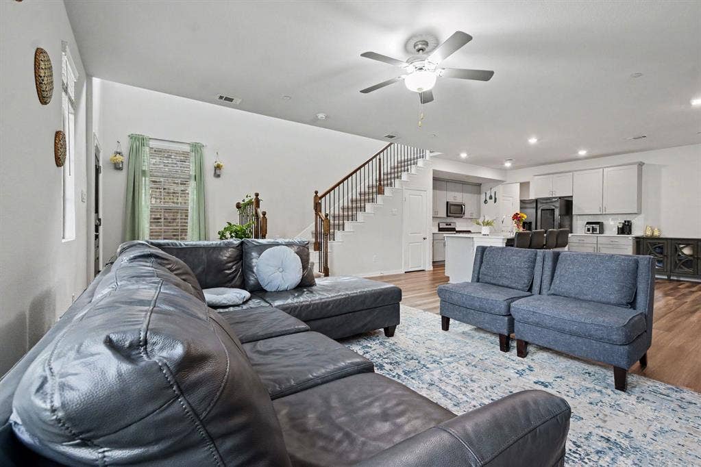 4034 Saddlehorn Way, Sachse, TX 75048