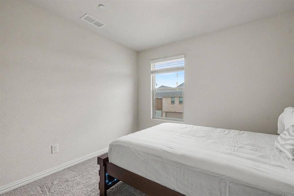 4034 Saddlehorn Way, Sachse, TX 75048