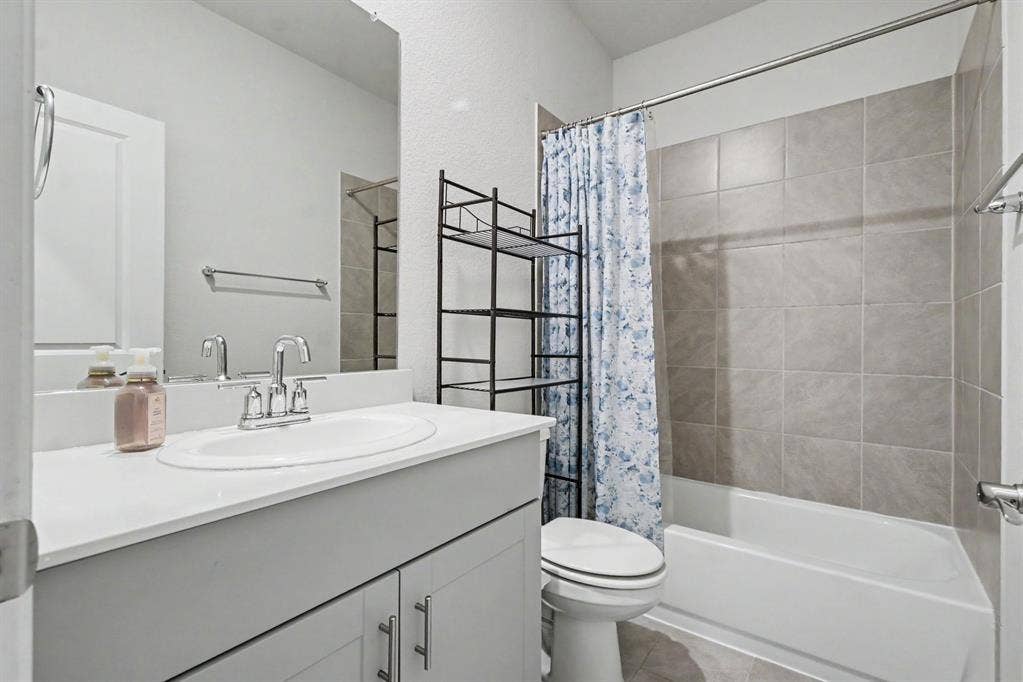 4034 Saddlehorn Way, Sachse, TX 75048
