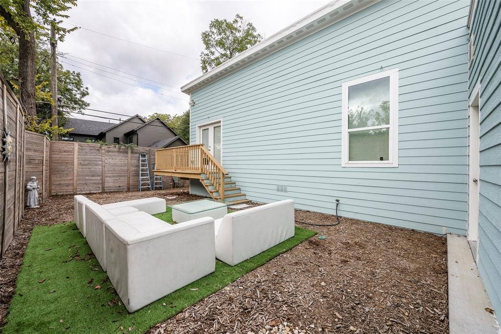 1031 Grandview Avenue, Dallas, TX 75223 1031 Grandview Avenue, Dallas, TX 75223