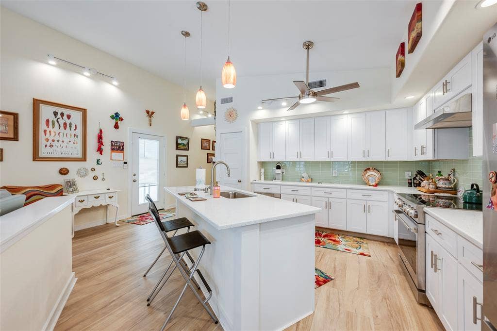 1031 Grandview Avenue, Dallas, TX 75223 Spacious Kitchen with Stainless Steel Appliances