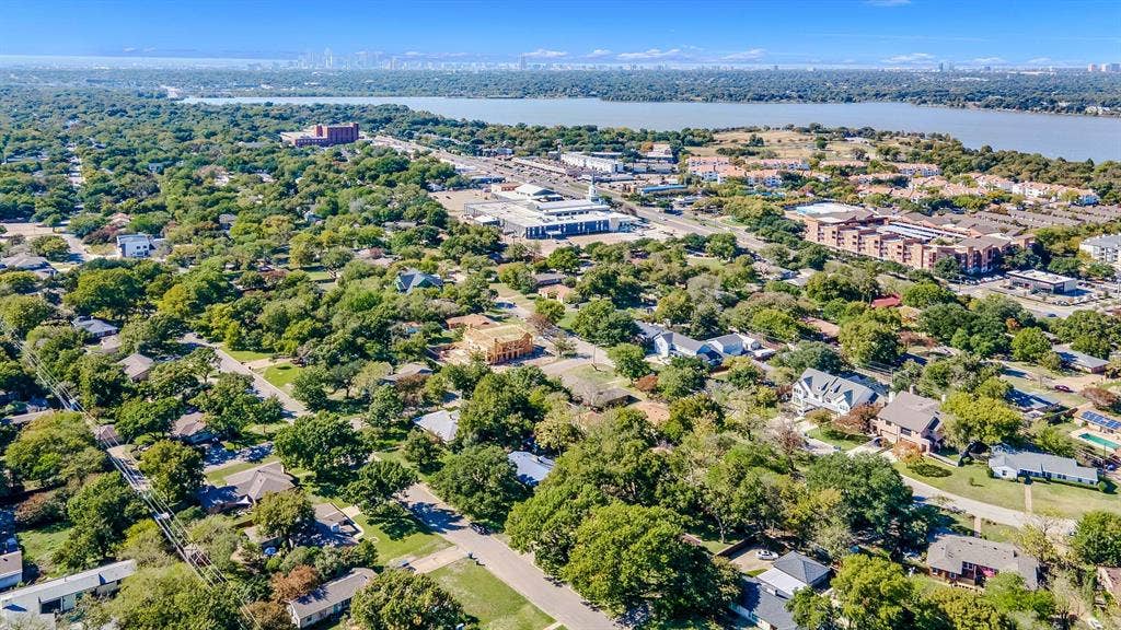 1031 Grandview Avenue, Dallas, TX 75223 1031 Grandview Avenue, Dallas, TX 75223