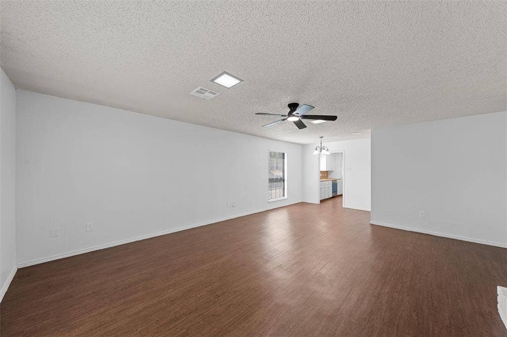 300 Mill Creek Circle, #4, Waco, TX 76712 300 Mill Creek Circle, #4, Waco, TX 76712