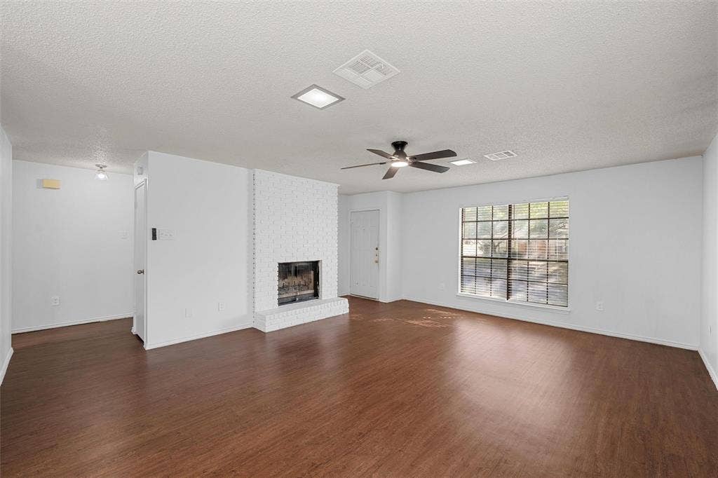 300 Mill Creek Circle, #4, Waco, TX 76712 300 Mill Creek Circle, #4, Waco, TX 76712