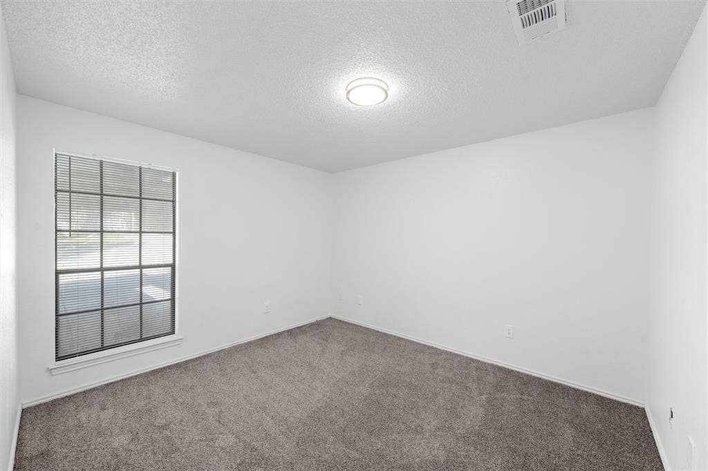 300 Mill Creek Circle, #4, Waco, TX 76712 300 Mill Creek Circle, #4, Waco, TX 76712