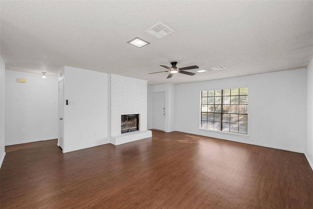 300 Mill Creek Circle, #4, Waco, TX 76712 300 Mill Creek Circle, #4, Waco, TX 76712