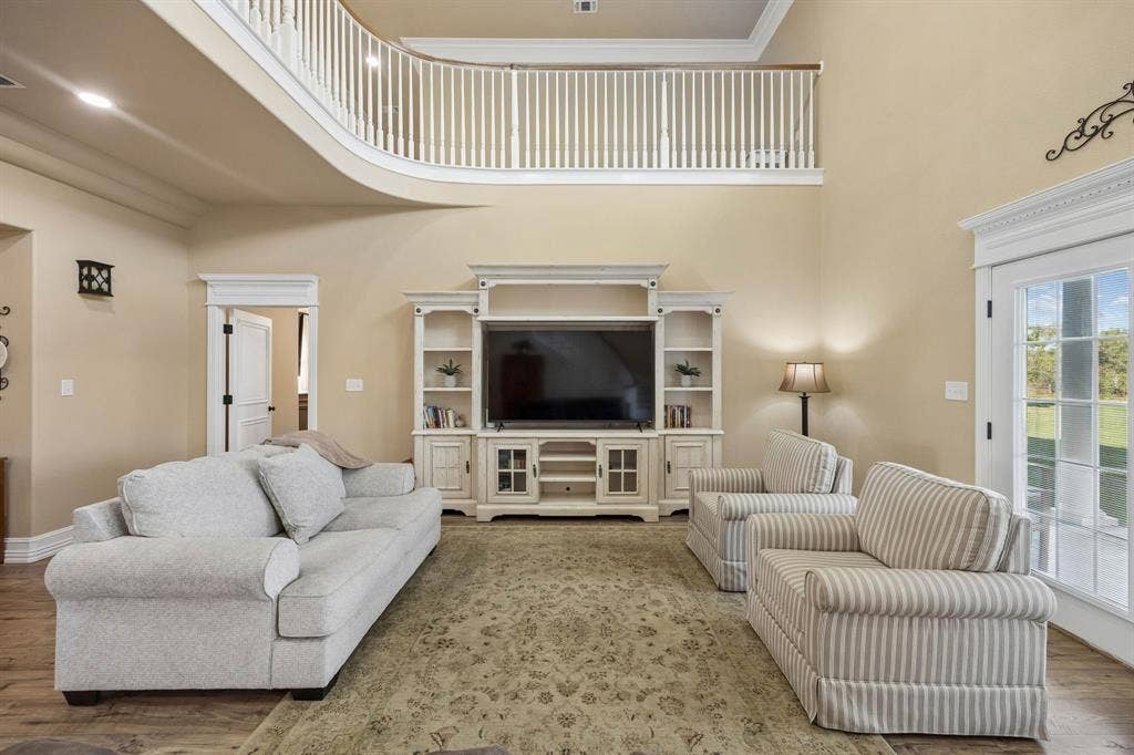 303 Bobby Sam Court, Collinsville, TX 76233