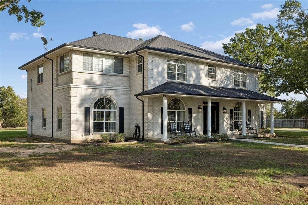 303 Bobby Sam Court, Collinsville, TX 76233