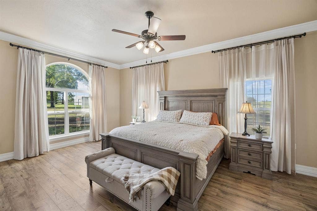 303 Bobby Sam Court, Collinsville, TX 76233