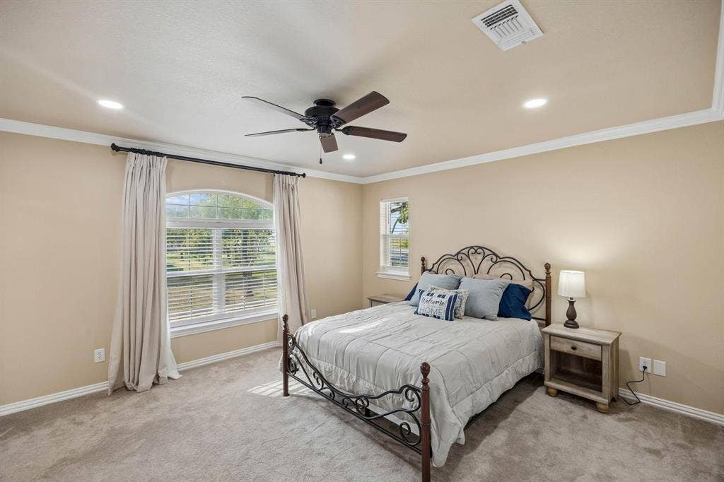 303 Bobby Sam Court, Collinsville, TX 76233