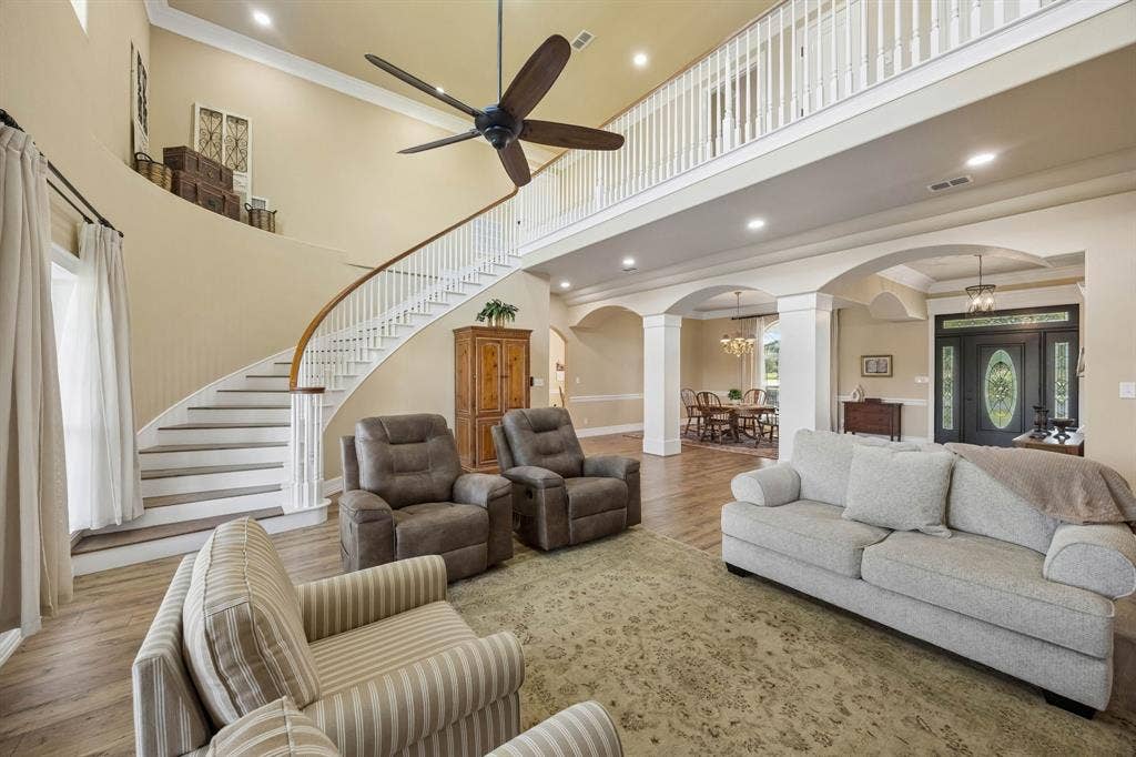 303 Bobby Sam Court, Collinsville, TX 76233