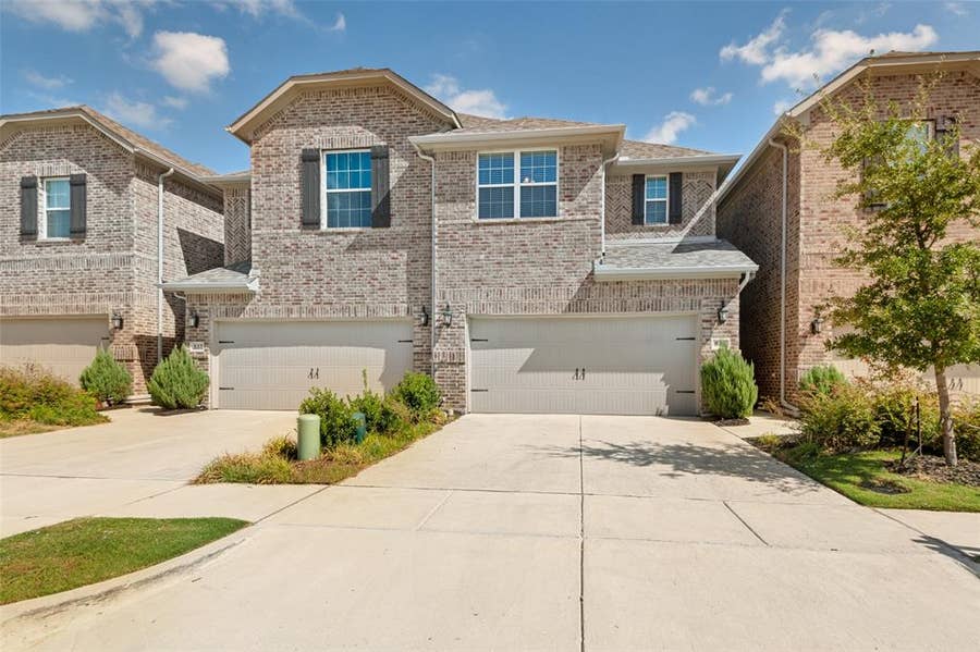 Property photo for 533 Hutchinson Lane, Lewisville, TX