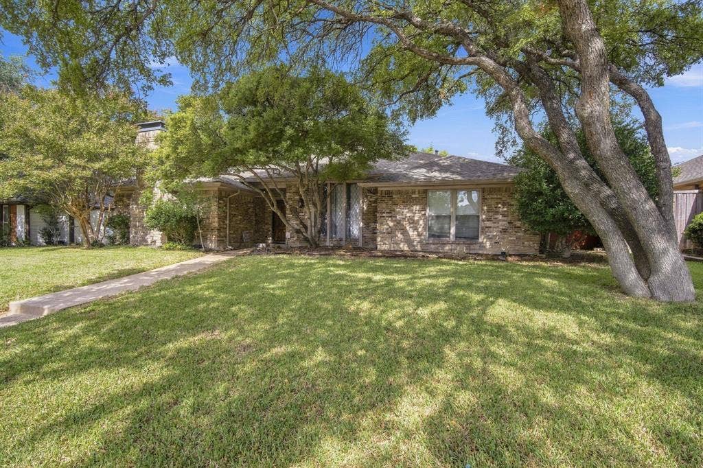 9947 Chimney Hill Lane, Dallas, TX 75243 9947 Chimney Hill Lane, Dallas, TX 75243