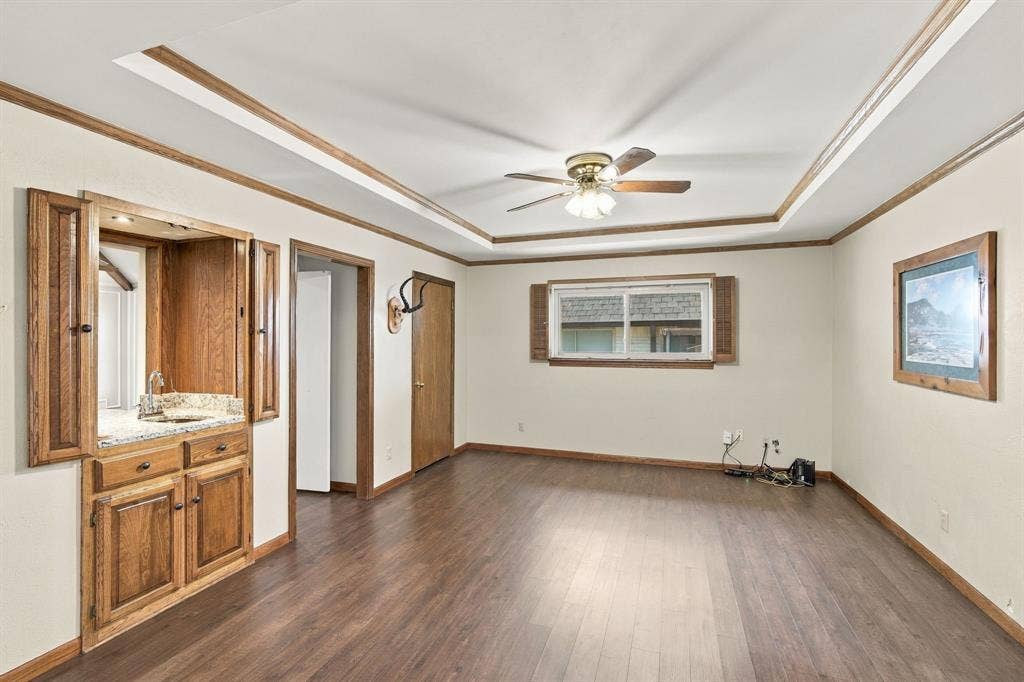 9947 Chimney Hill Lane, Dallas, TX 75243 9947 Chimney Hill Lane, Dallas, TX 75243