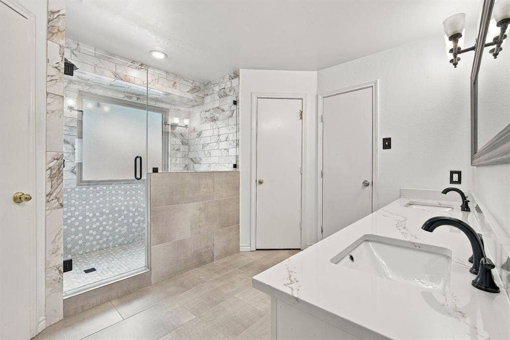 9947 Chimney Hill Lane, Dallas, TX 75243 9947 Chimney Hill Lane, Dallas, TX 75243