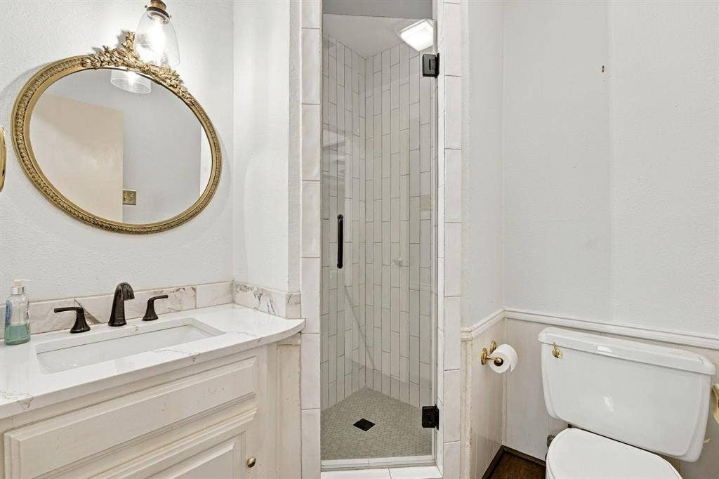 9947 Chimney Hill Lane, Dallas, TX 75243 9947 Chimney Hill Lane, Dallas, TX 75243