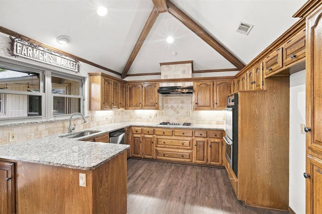 9947 Chimney Hill Lane, Dallas, TX 75243 9947 Chimney Hill Lane, Dallas, TX 75243