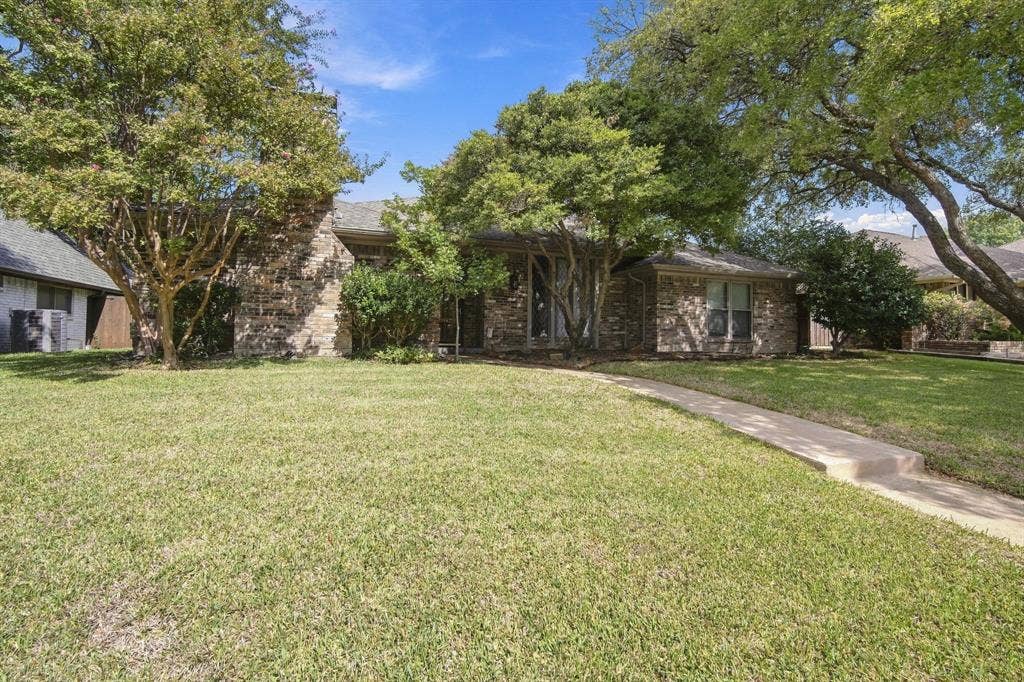 9947 Chimney Hill Lane, Dallas, TX 75243 9947 Chimney Hill Lane, Dallas, TX 75243
