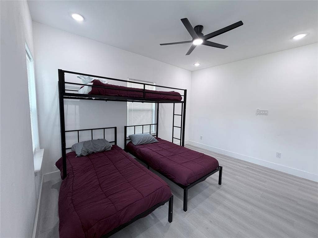 3301 Garden Lane, Dallas, TX 75215 3301 Garden Lane, Dallas, TX 75215