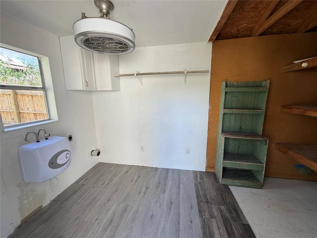 7413 Davenport Avenue, Fort Worth, TX 76116