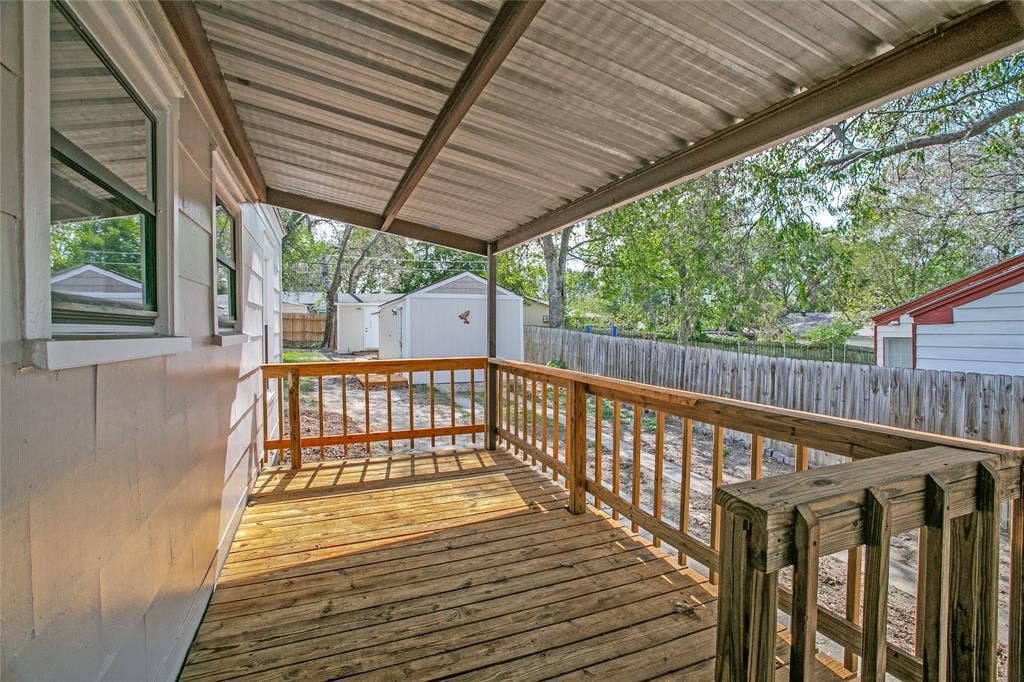 7413 Davenport Avenue, Fort Worth, TX 76116