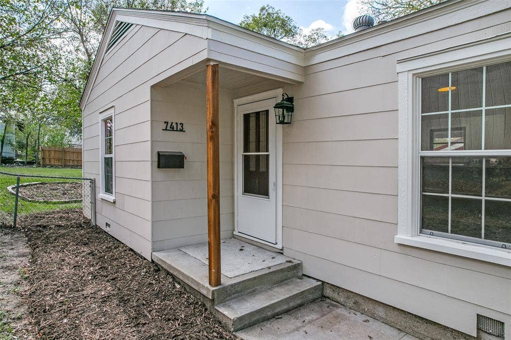 7413 Davenport Avenue, Fort Worth, TX 76116