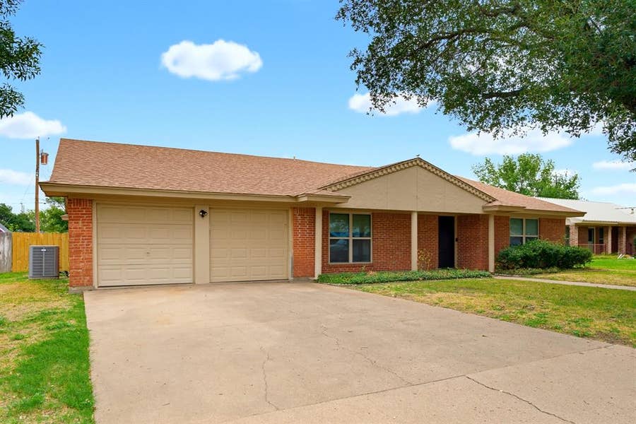 Property photo for 709 Gary Ln, Abilene, TX