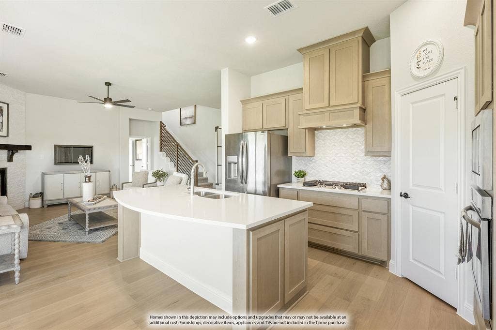 1136 Meadow Vista Drive, Crowley, TX 76036 1136 Meadow Vista Drive, Crowley, TX 76036