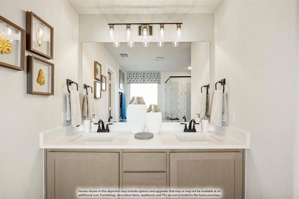 1136 Meadow Vista Drive, Crowley, TX 76036 1136 Meadow Vista Drive, Crowley, TX 76036