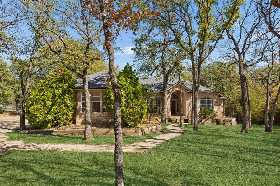 Property photo for 1161 Gibbons Road S, Bartonville, TX