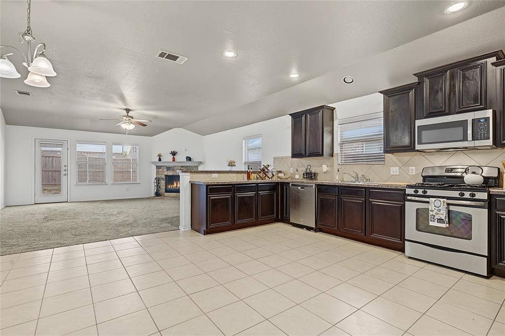 9704 Mulligan Drive, McKinney, TX 75072 9704 Mulligan Drive, McKinney, TX 75072