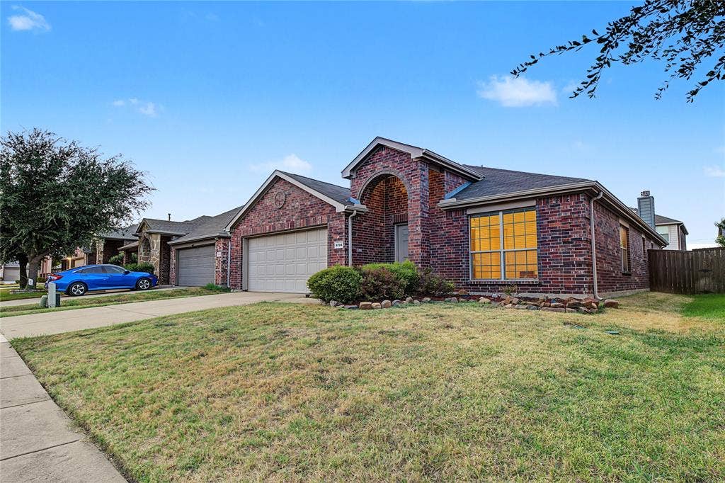 9704 Mulligan Drive, McKinney, TX 75072 9704 Mulligan Drive, McKinney, TX 75072