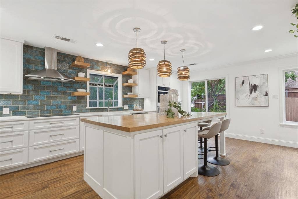 100 N Gentle Drive, Richardson, TX 75080