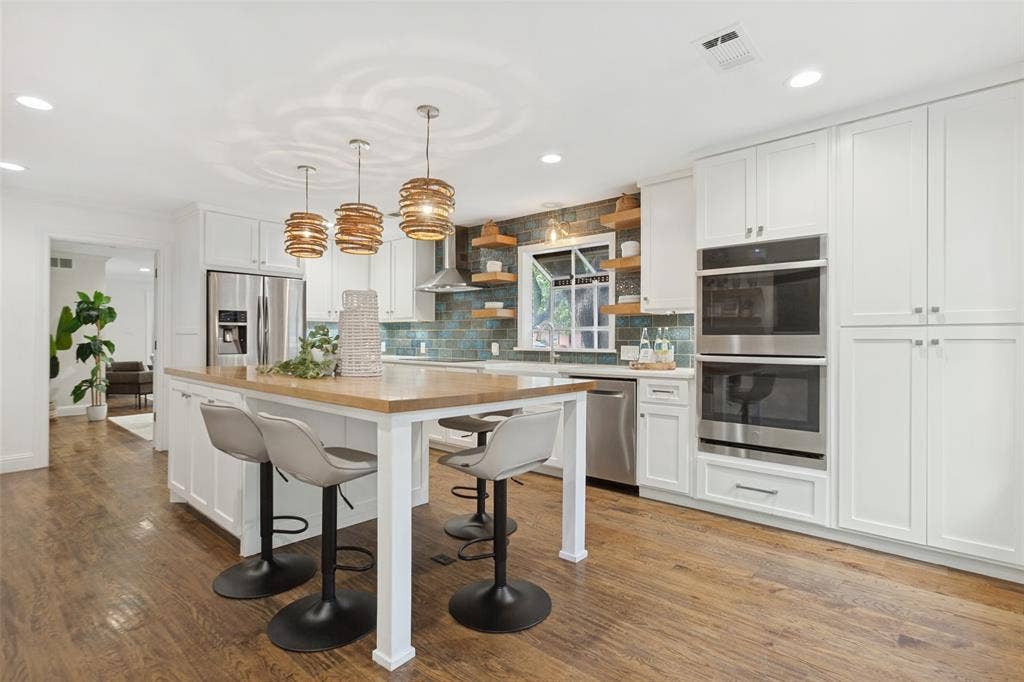 100 N Gentle Drive, Richardson, TX 75080