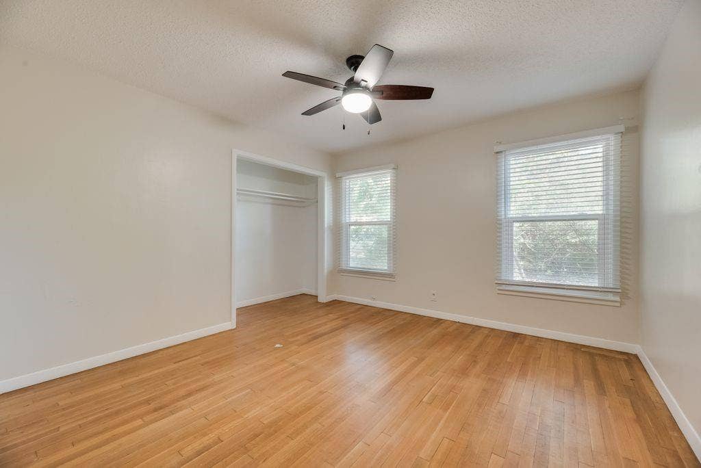 2217 Glenwood, Denton, TX 76209 2217 Glenwood, Denton, TX 76209