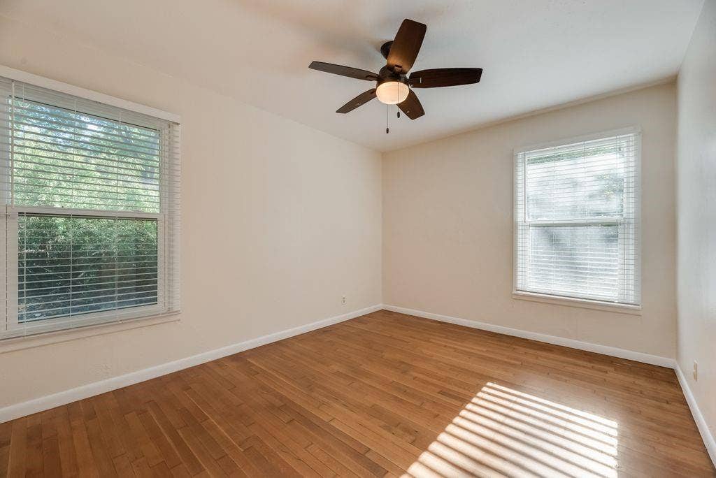 2217 Glenwood, Denton, TX 76209 2217 Glenwood, Denton, TX 76209