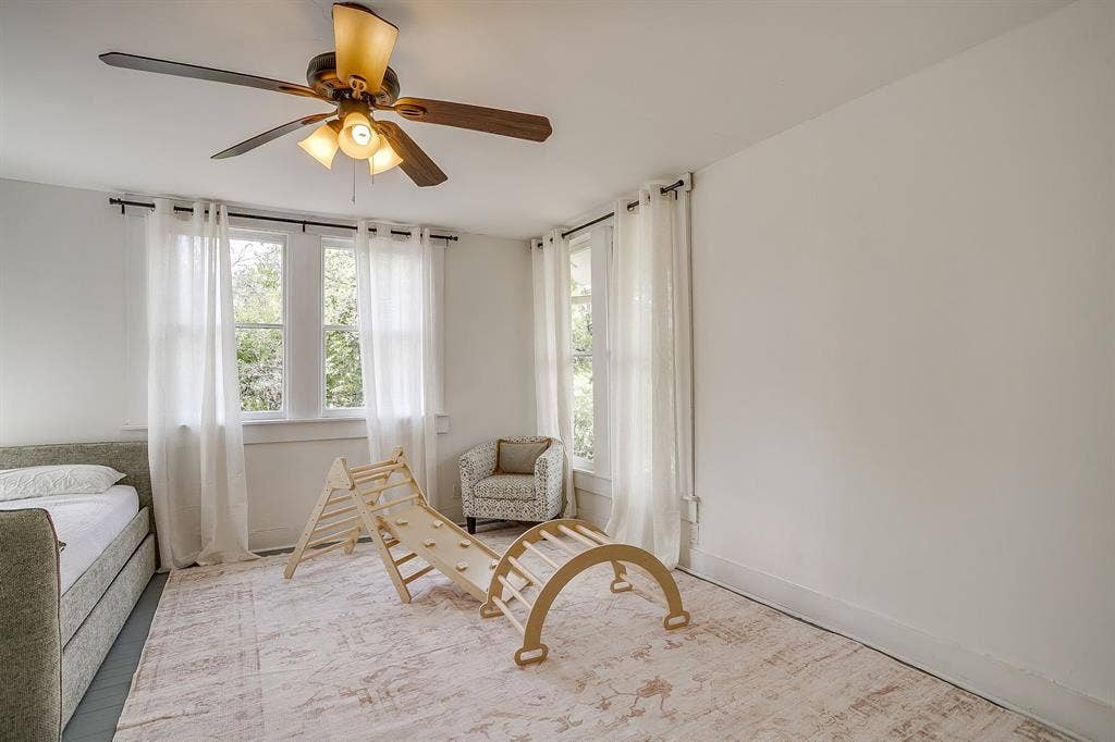 2252 Washington Avenue, Fort Worth, TX 76110