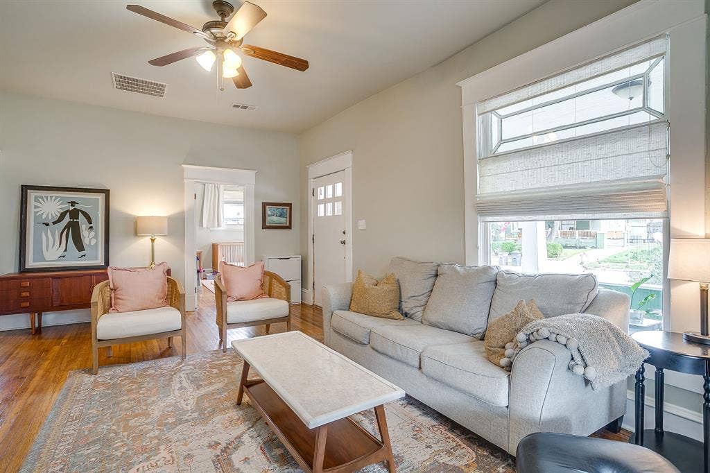2252 Washington Avenue, Fort Worth, TX 76110